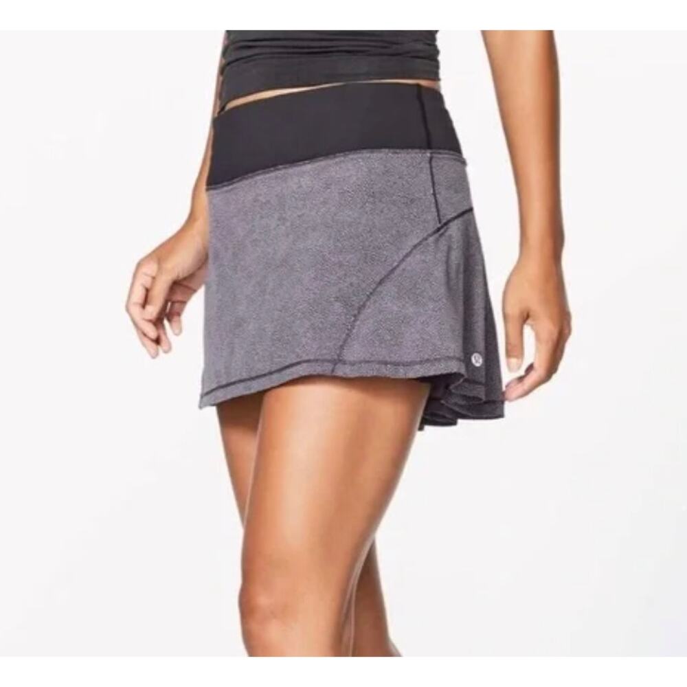 Lululemon Circuit Breaker Skirt II Disperse Dusky Lavender Black / Black Size 4